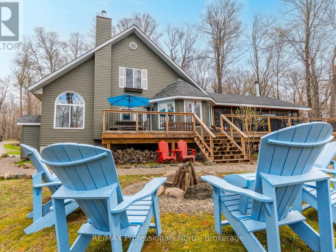 3179 TRAPPERS TRAIL, Miskwabi Lake