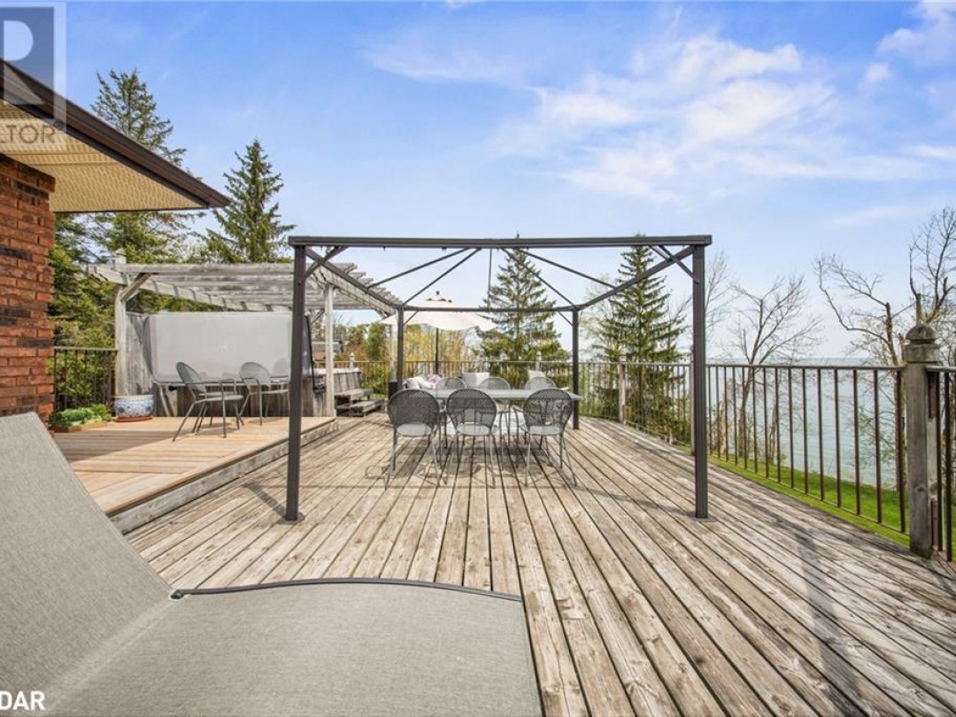 9 BLUERIDGE Crescent, Lake Simcoe