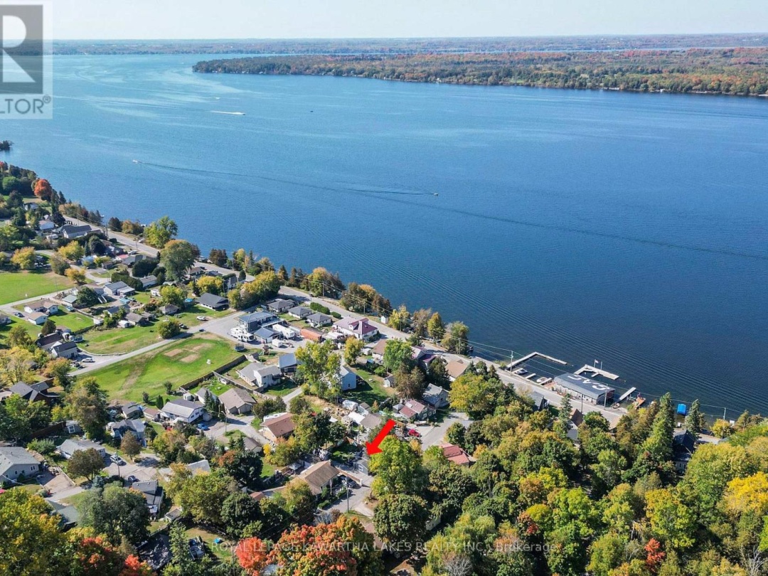 12 BIRCHCLIFF AVENUE, Sturgeon Lake