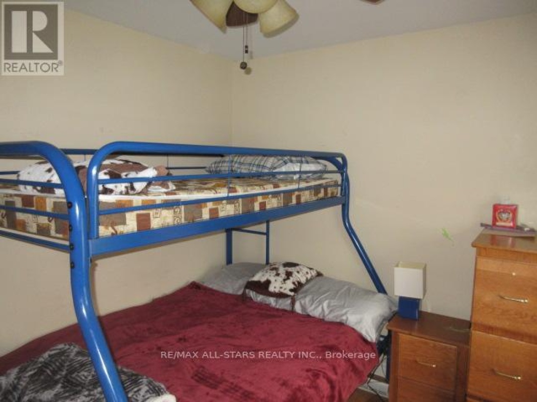 137 REID STREET, Kawartha Lakes (Bobcaygeon)