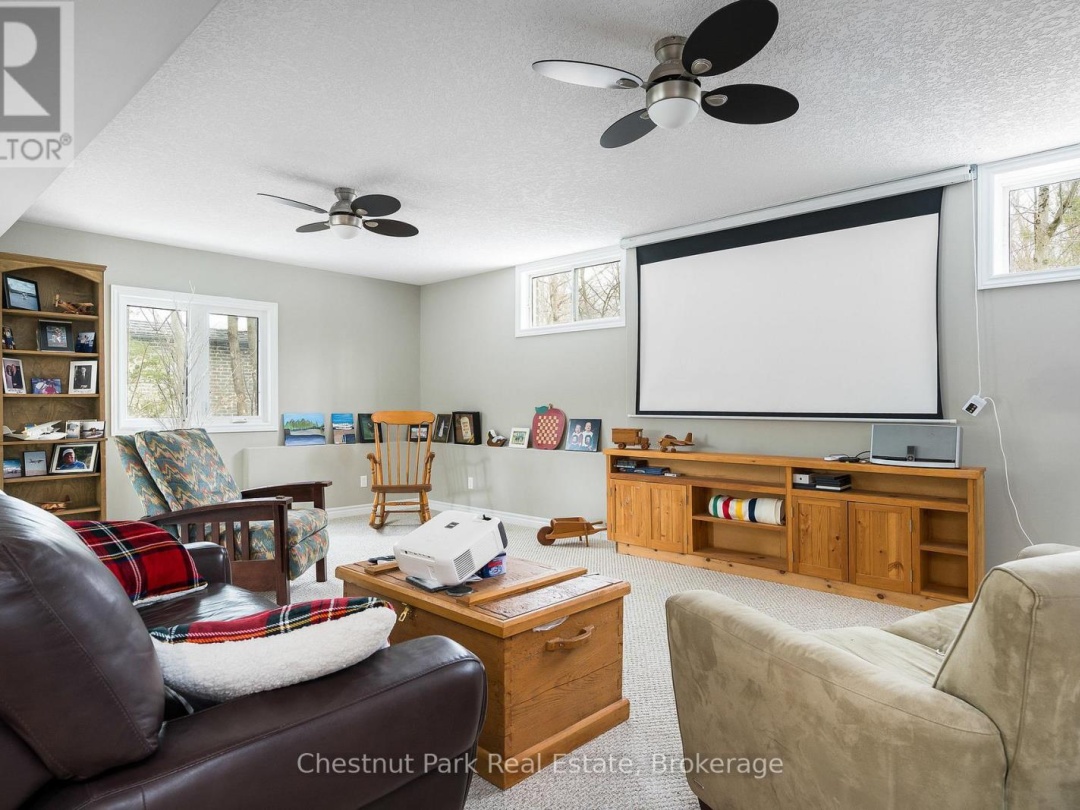 28 BOYD CRESCENT, Oro-Medonte (Moonstone)