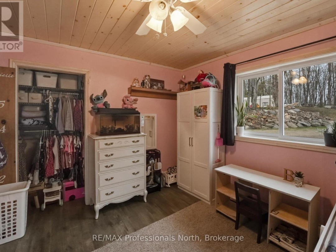 1310 ALEXANDER ROAD, Minden Hills (Minden)