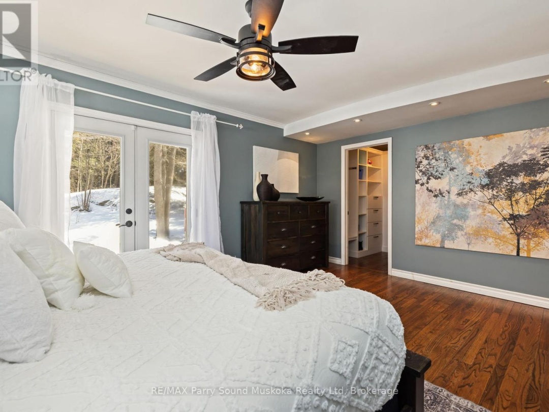 31 LAKE FOREST DRIVE, McDougall