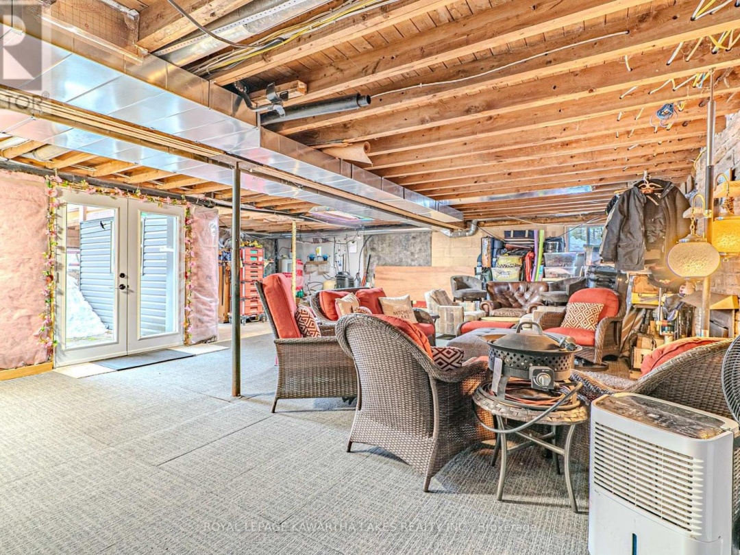 63 ROBINSON AVENUE, Mitchell Lake