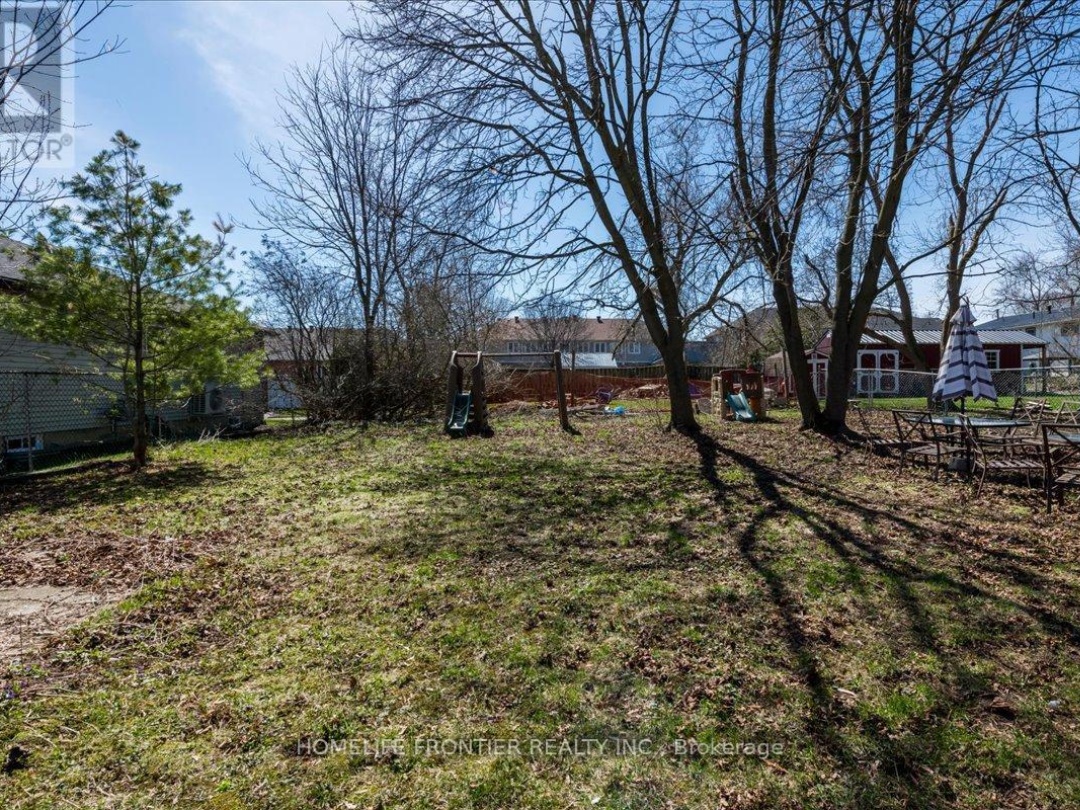 215 OXFORD STREET, Orillia