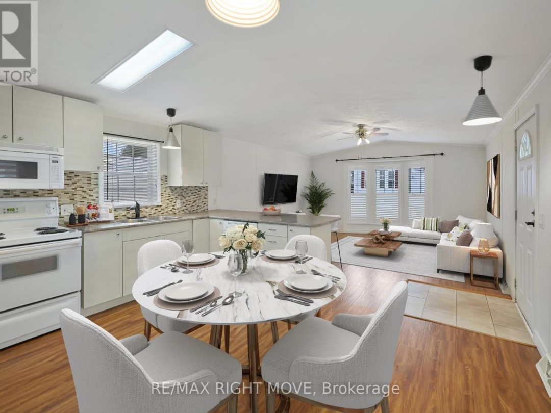 4041 ASH CRESCENT, Severn