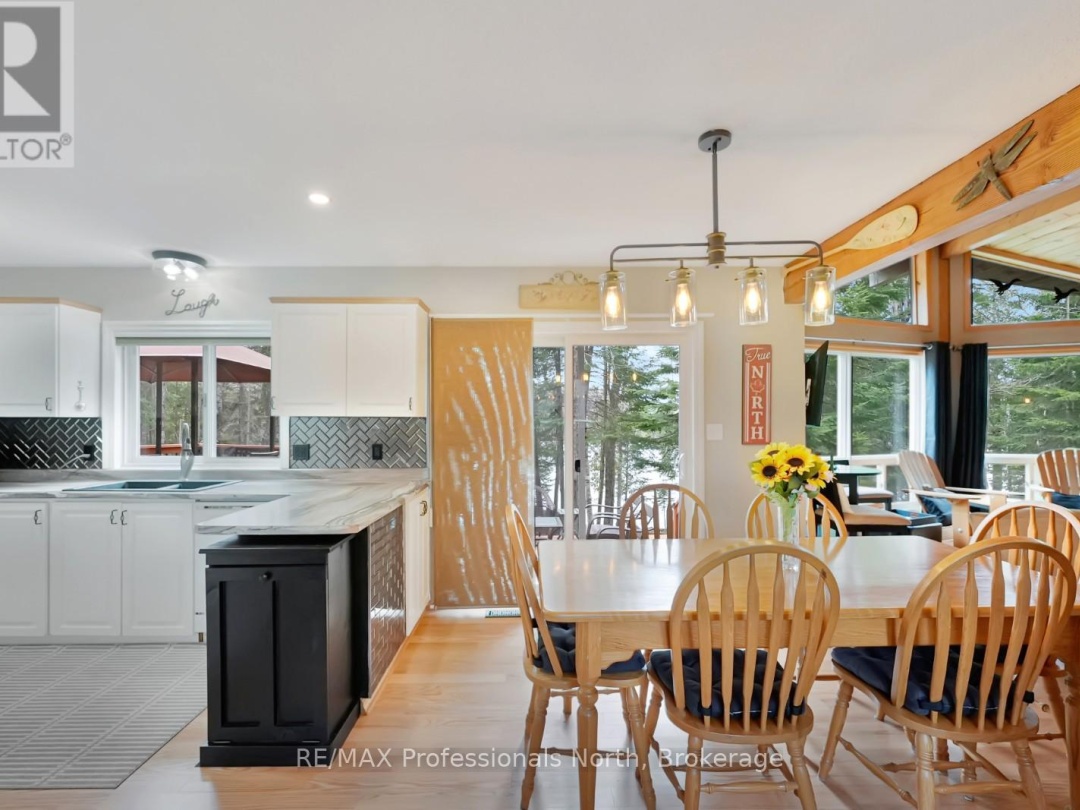 1157 BETWEEN LAKES TRAIL, Soyers Lake