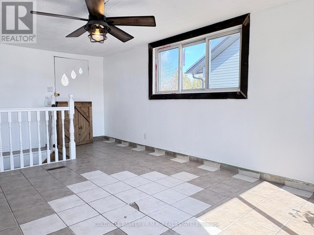 268 MCGUIRE BEACH ROAD, Canal Lake