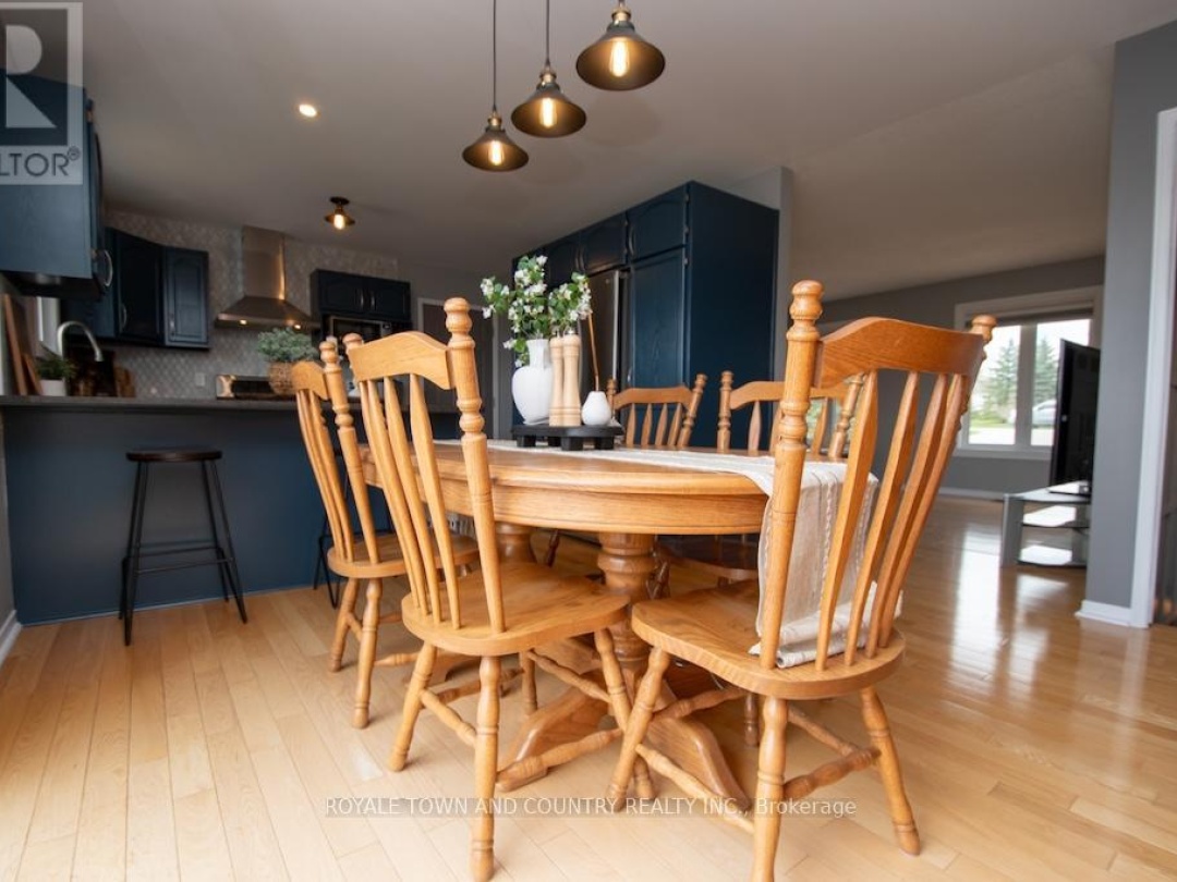 116 Cresswell Road, Kawartha Lakes (Manilla)