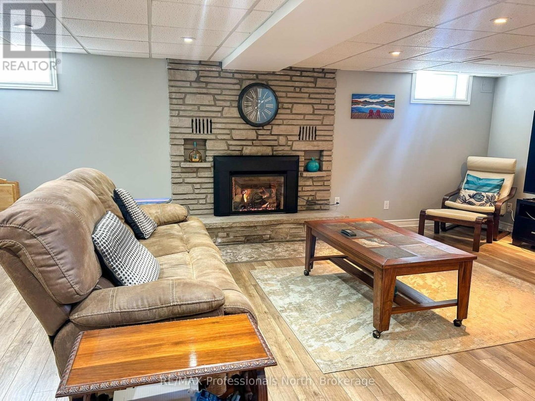 111 ANDERSON DRIVE, Kawartha Lakes (Fenelon)