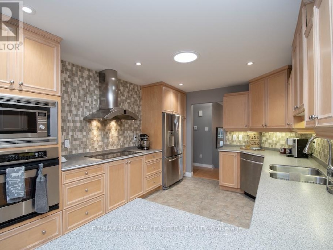 4 HUNTINGWOOD CRESCENT, Kawartha Lakes (Bobcaygeon)