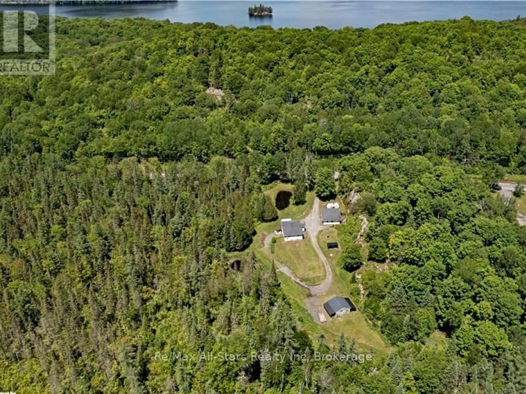 410 Etwell Road, Huntsville (Stisted)