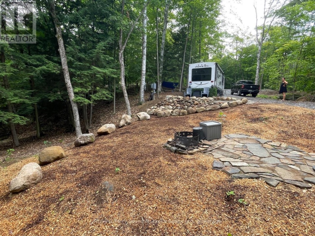 110D LOUISA STREET, Seguin River
