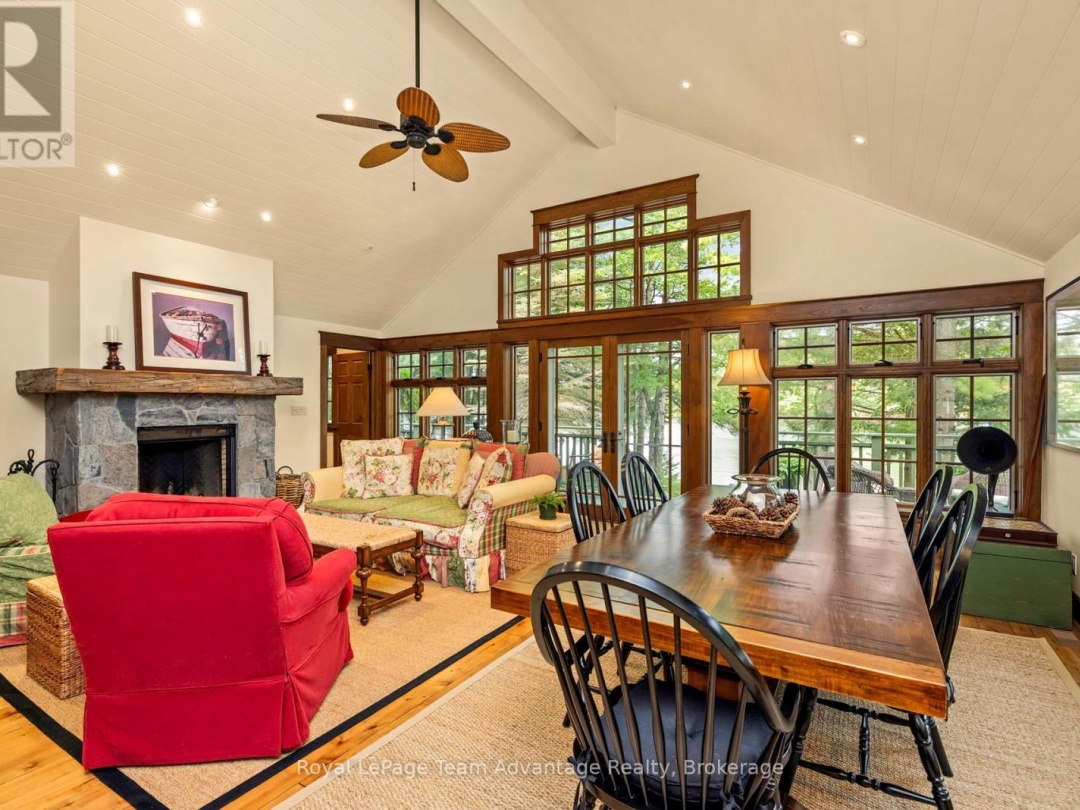 5 FALLINGVIEW TRAIL, 