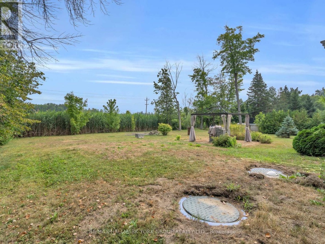 36 BALL AVENUE E, 