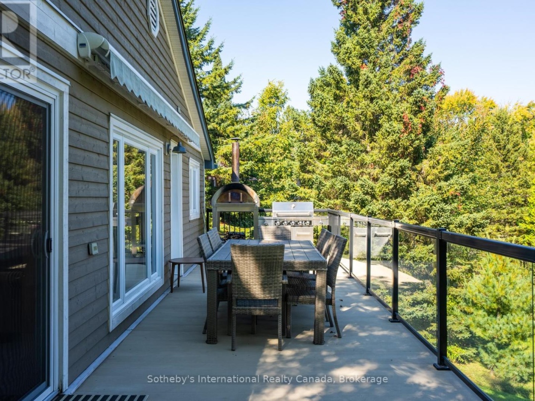 1111 MAPLEHURST DRIVE, Peninsula Lake