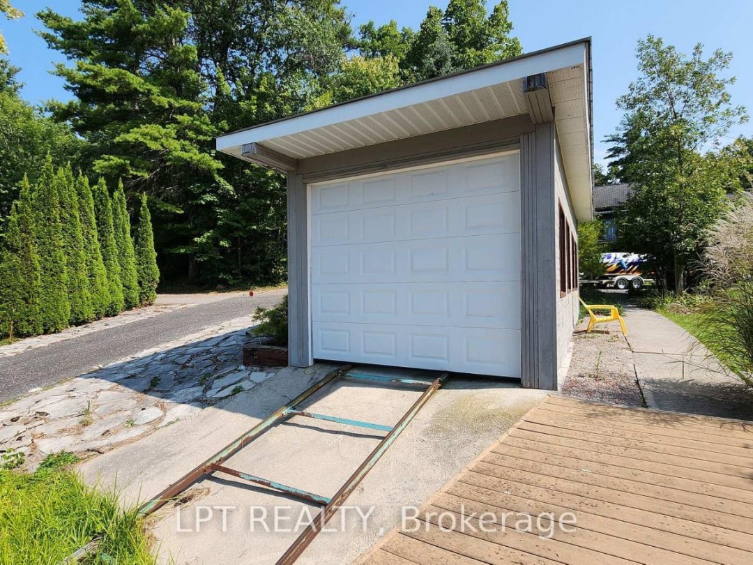 4372 CONNERS BAY LANE, 