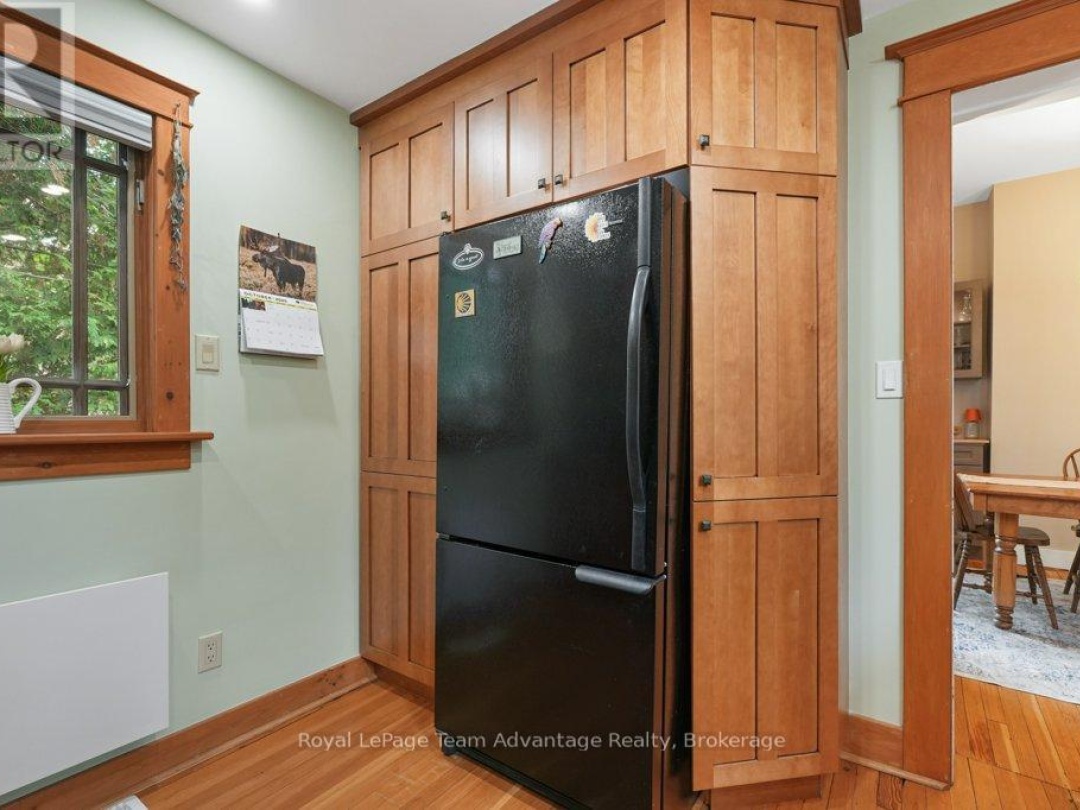 3 BELVEDERE AVENUE, Parry Sound