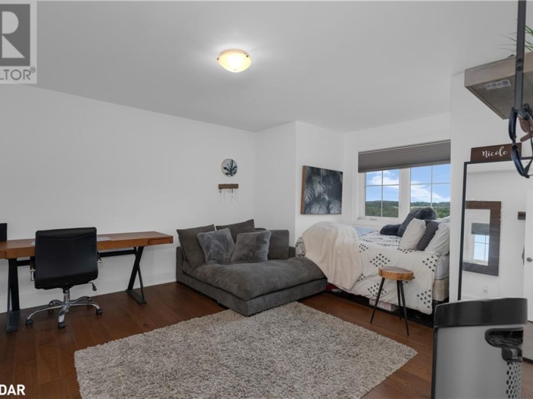 28 THOROUGHBRED Drive, Oro-Medonte