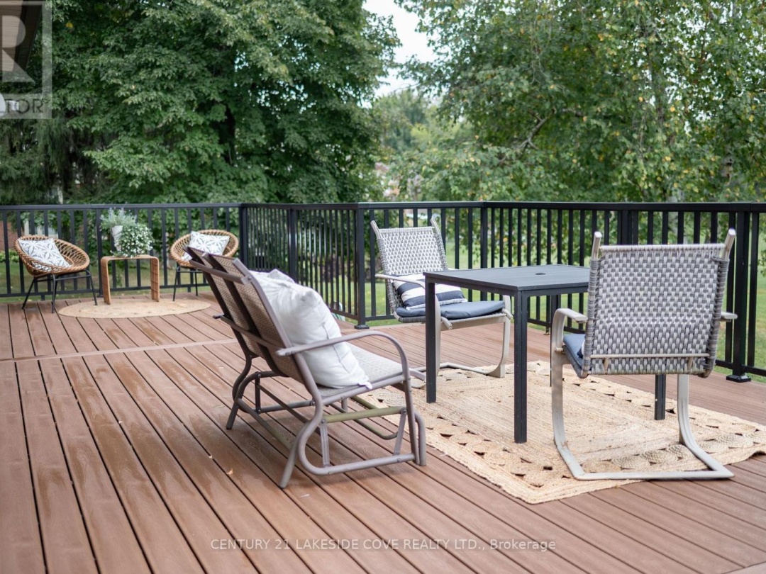 27 THICKETWOOD PLACE, Lake Simcoe
