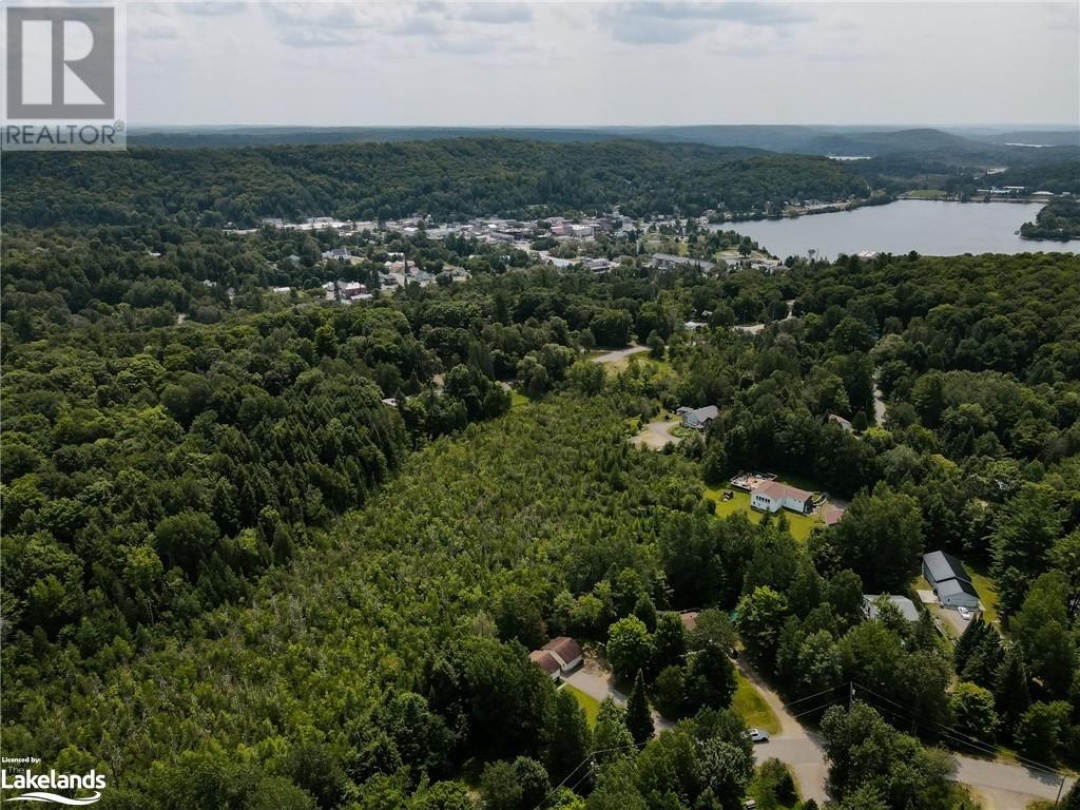 22 Mulholland Drive, Haliburton