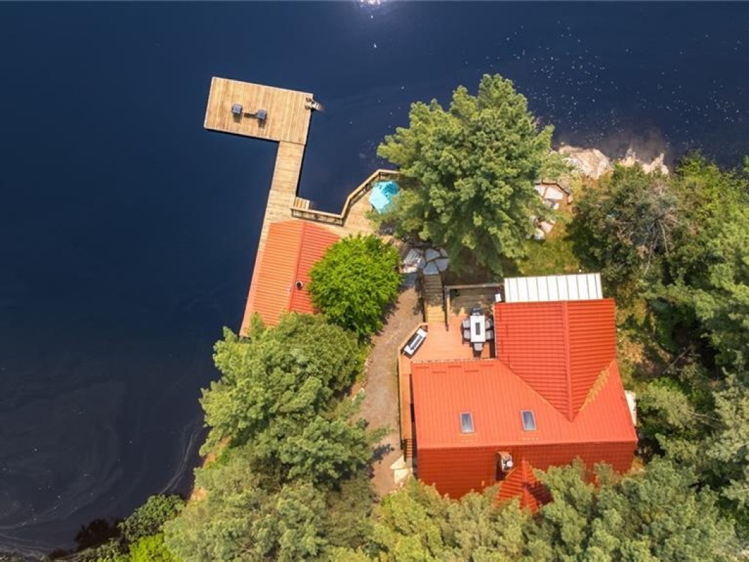 235 LOCH ERNE Road, 