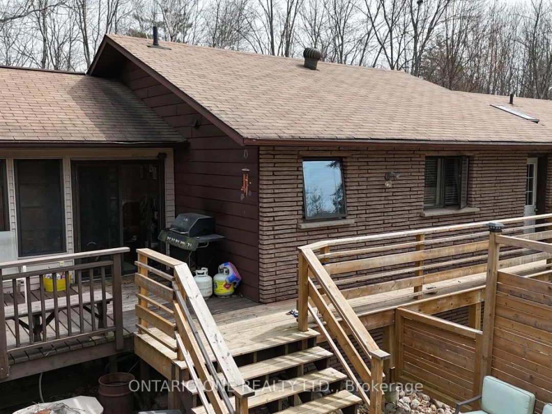 1045 COWBELL LANE, Gravenhurst (Morrison)