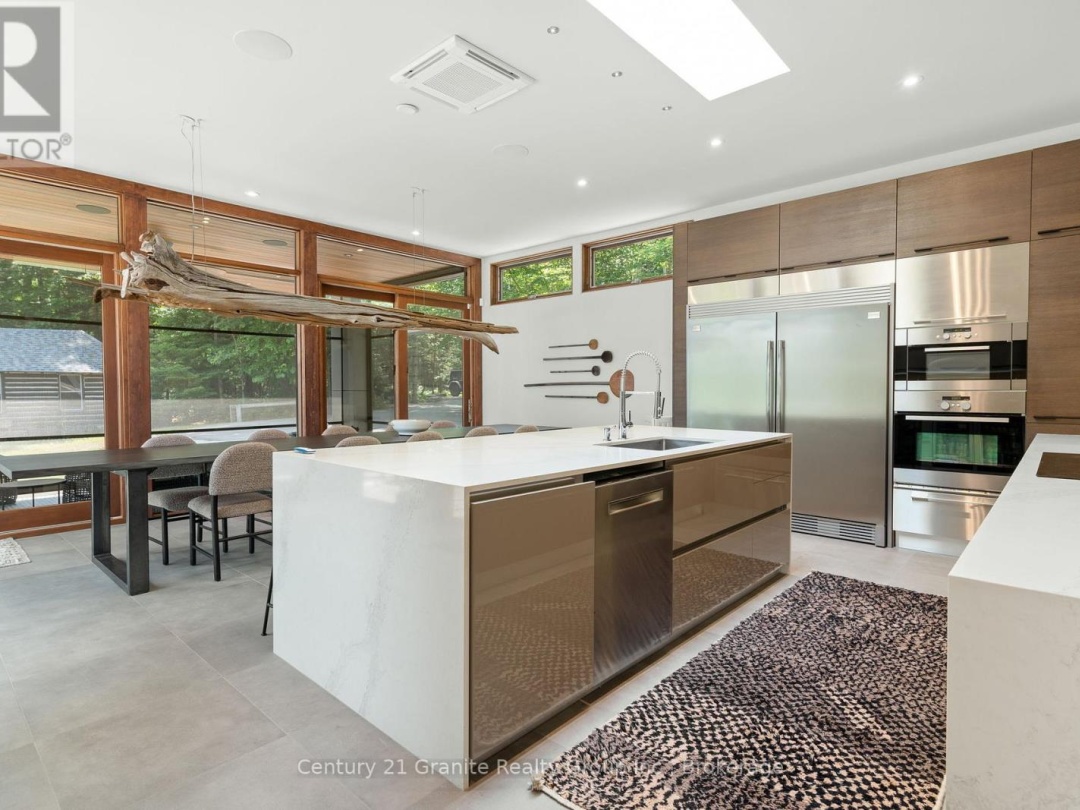 1085 GRACE ROAD, 