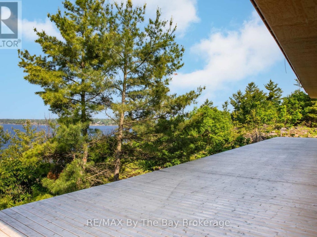 11324 ISLAND 1810/BONE ISLAND, Georgian Bay