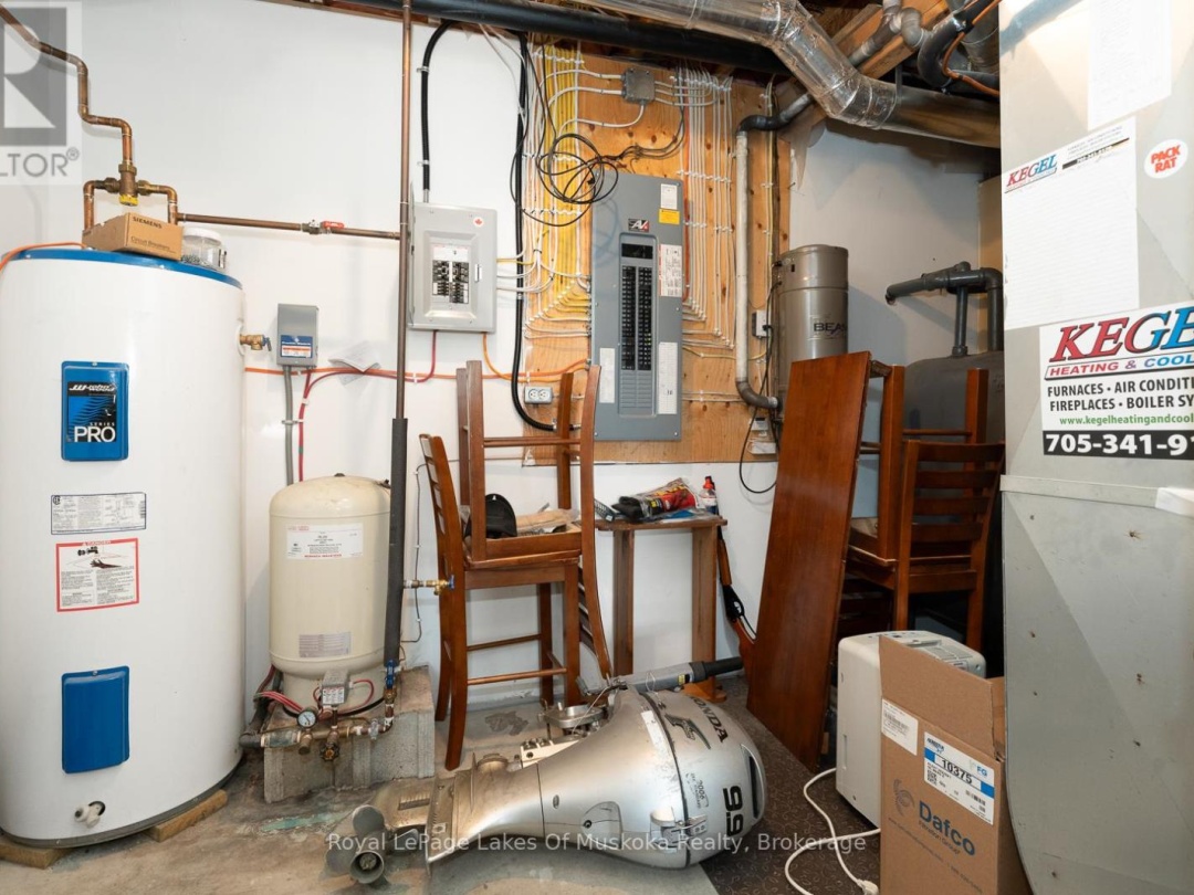 1484 SHANGRILA ROAD, 