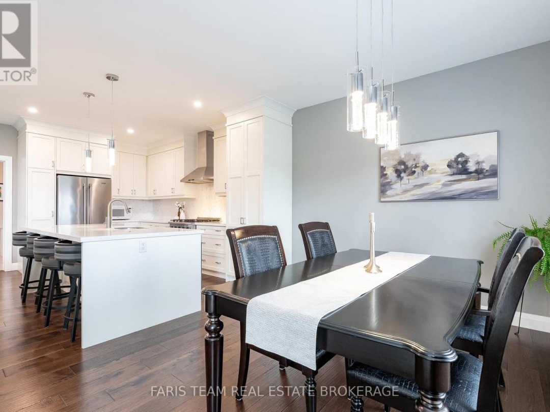 5 BREANNA BOULEVARD, 