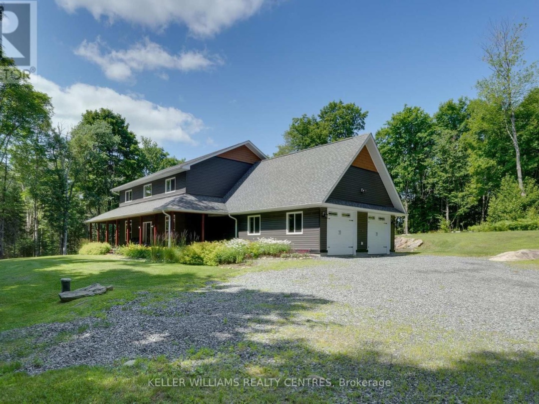96 LINDGREN ROAD E, 