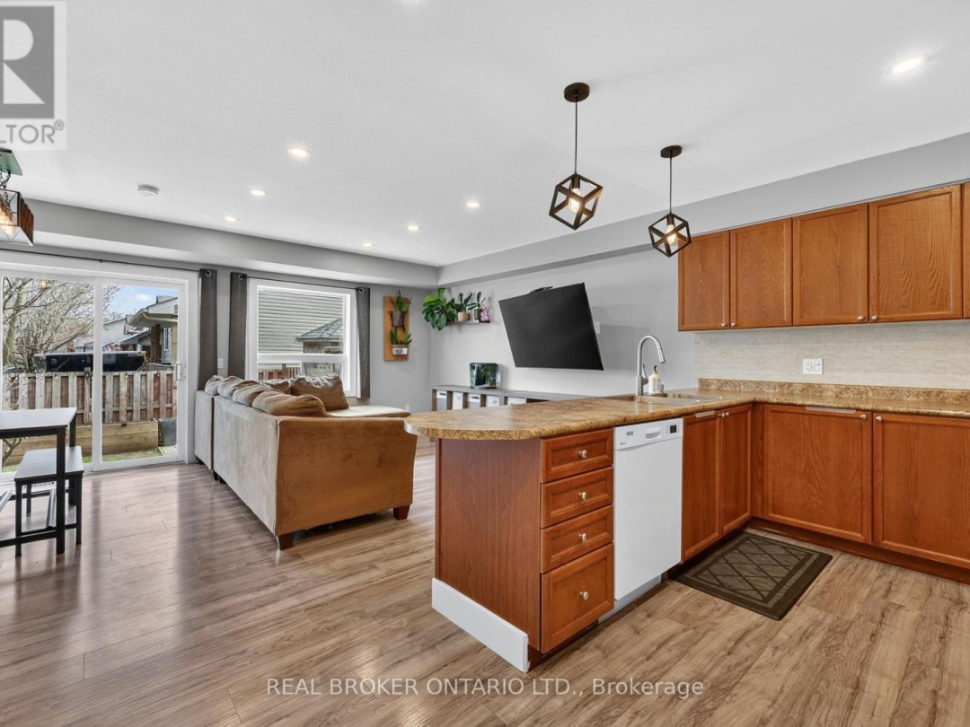 131 JAMES STREET E, Orillia