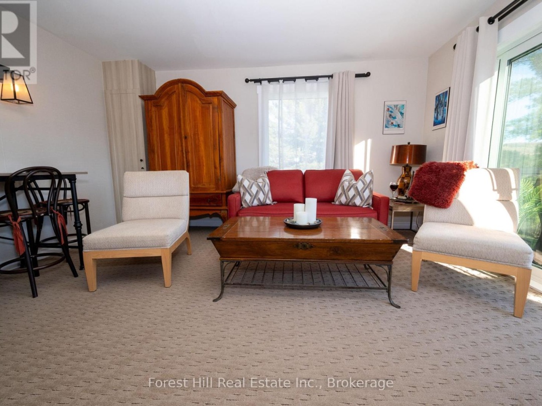 303 - 1235 DEERHURST DRIVE, Peninsula Lake