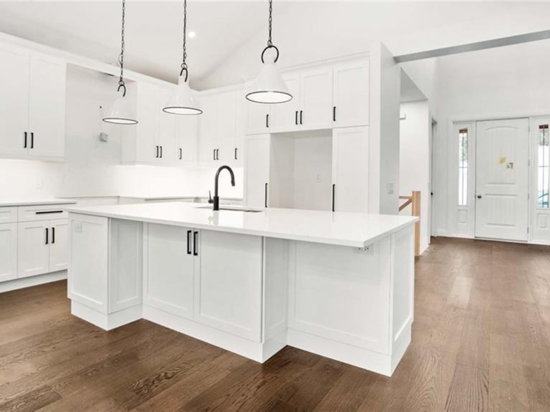 31 GLEN EAGLE Court, 