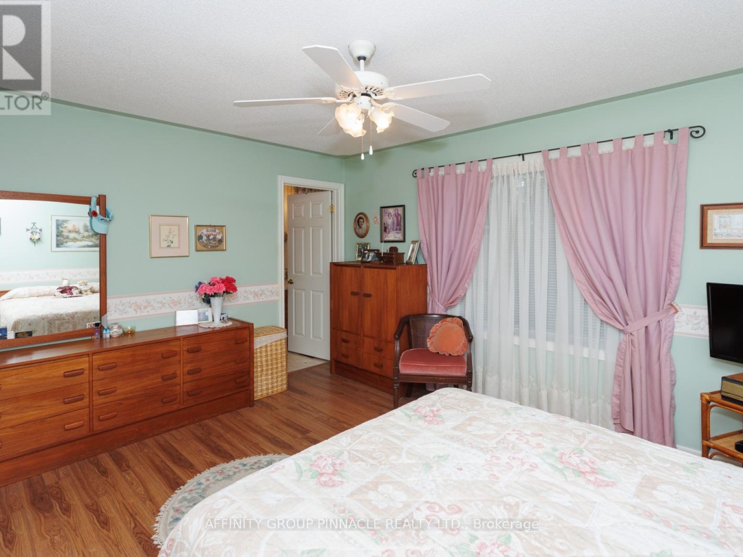 16 HILLVIEW DRIVE, Kawartha Lakes (Bobcaygeon)