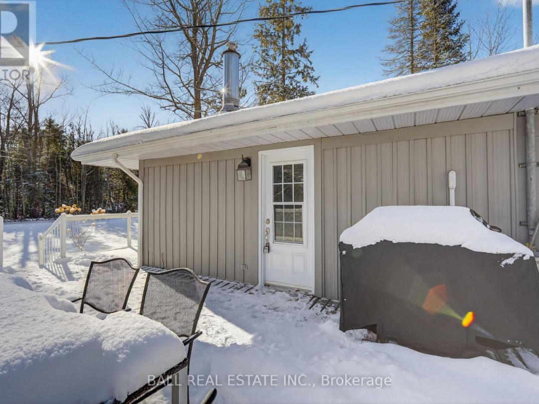 25 BAYVIEW ESTATE ROAD, Sturgeon Lake