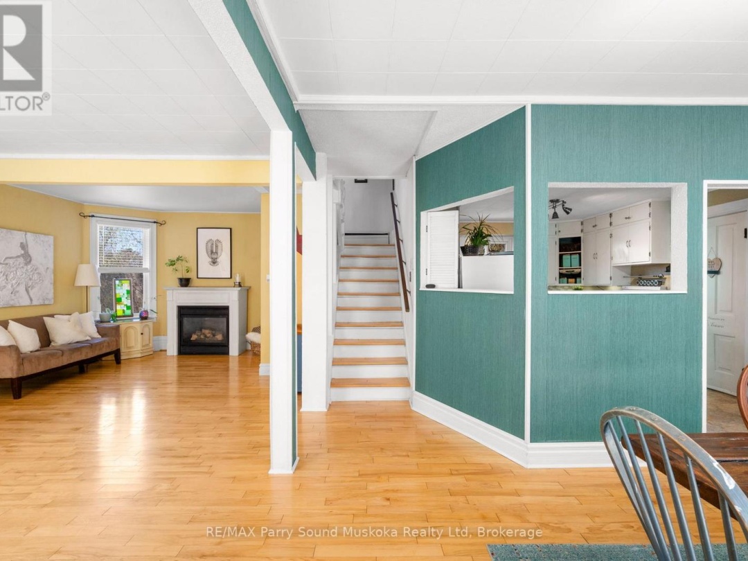 17 WAUBEEK STREET, 