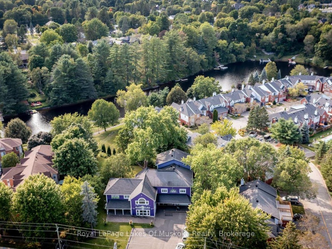 230 ECCLESTONE DRIVE, Bracebridge (Macaulay)