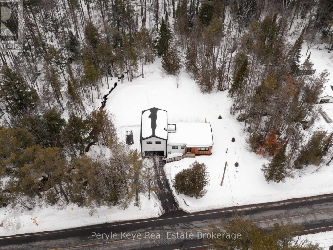 1290 CEDAR LANE, Bracebridge (Macaulay)