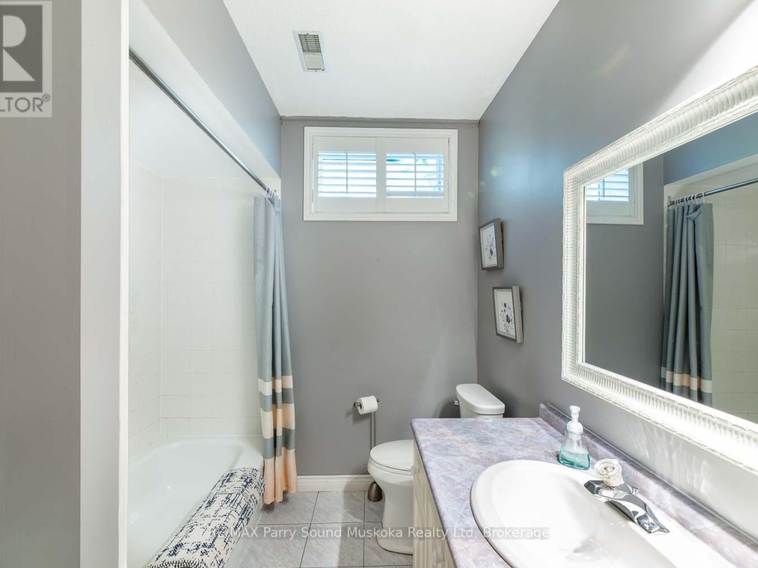 1075 SAWMILL LANE, 