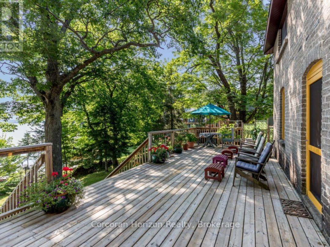 1641 WALKERS POINT ROAD, 
