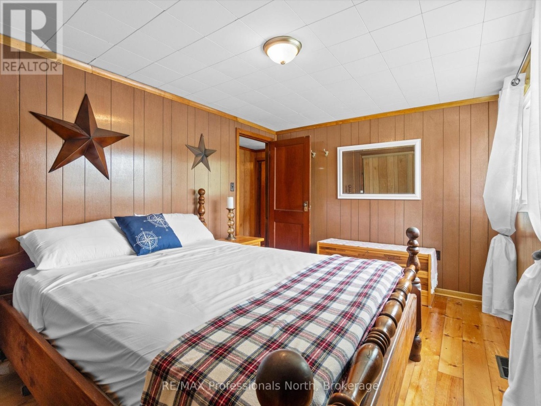 1020 GORDONIER LAKE ROAD, 