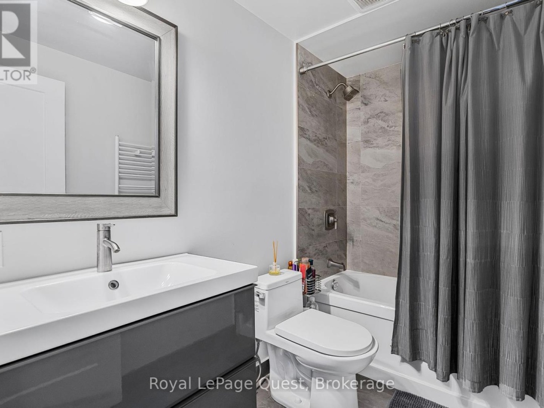 214 MISSISSAGA STREET W, 