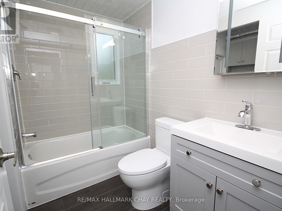 4064 ASH CRESCENT, Severn
