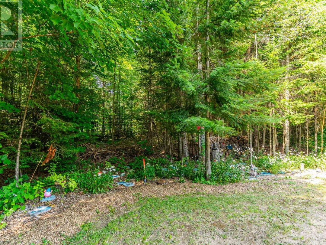 1092 HOLMES ROAD, 