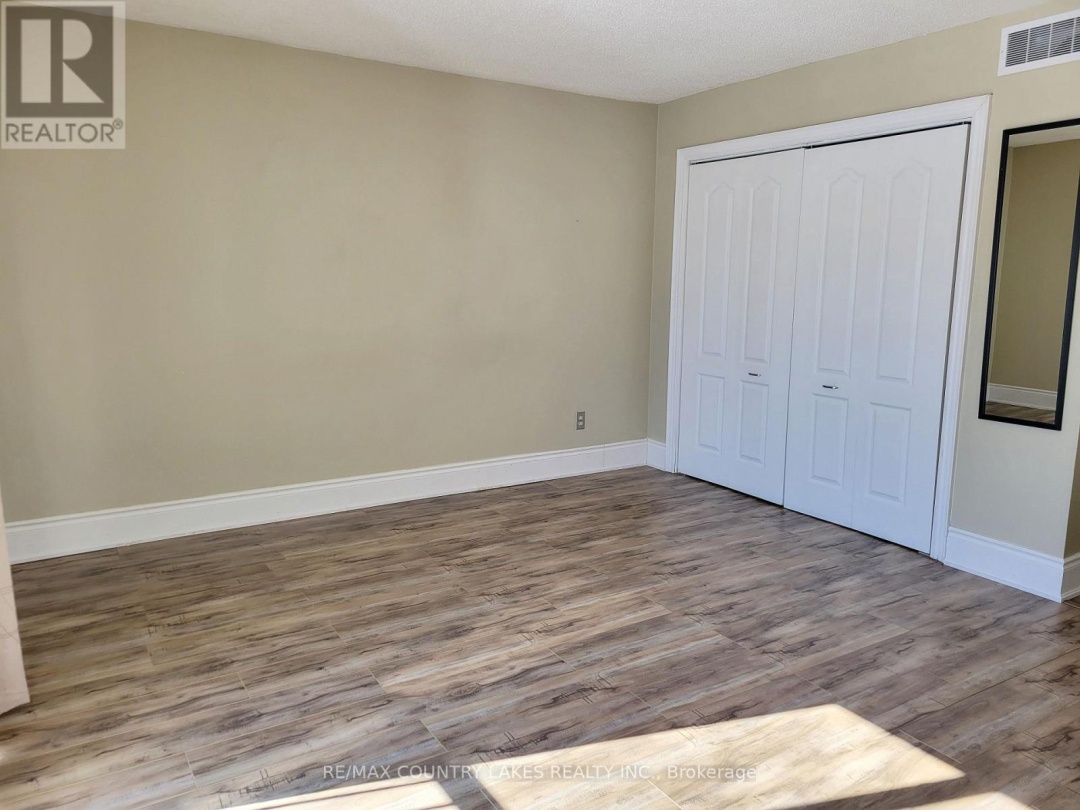 35 - 21 LAGUNA PARKWAY, Lake Simcoe