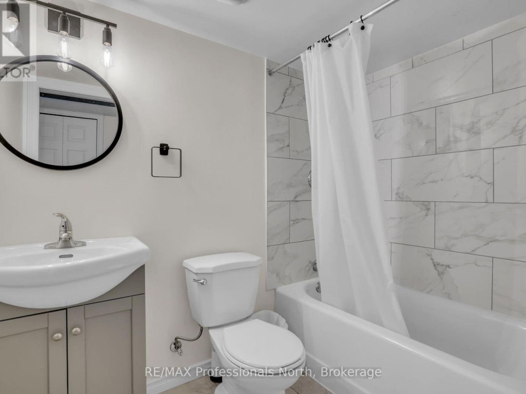 33 WHITEHORN PARK ROAD W, Bracebridge (Macaulay)