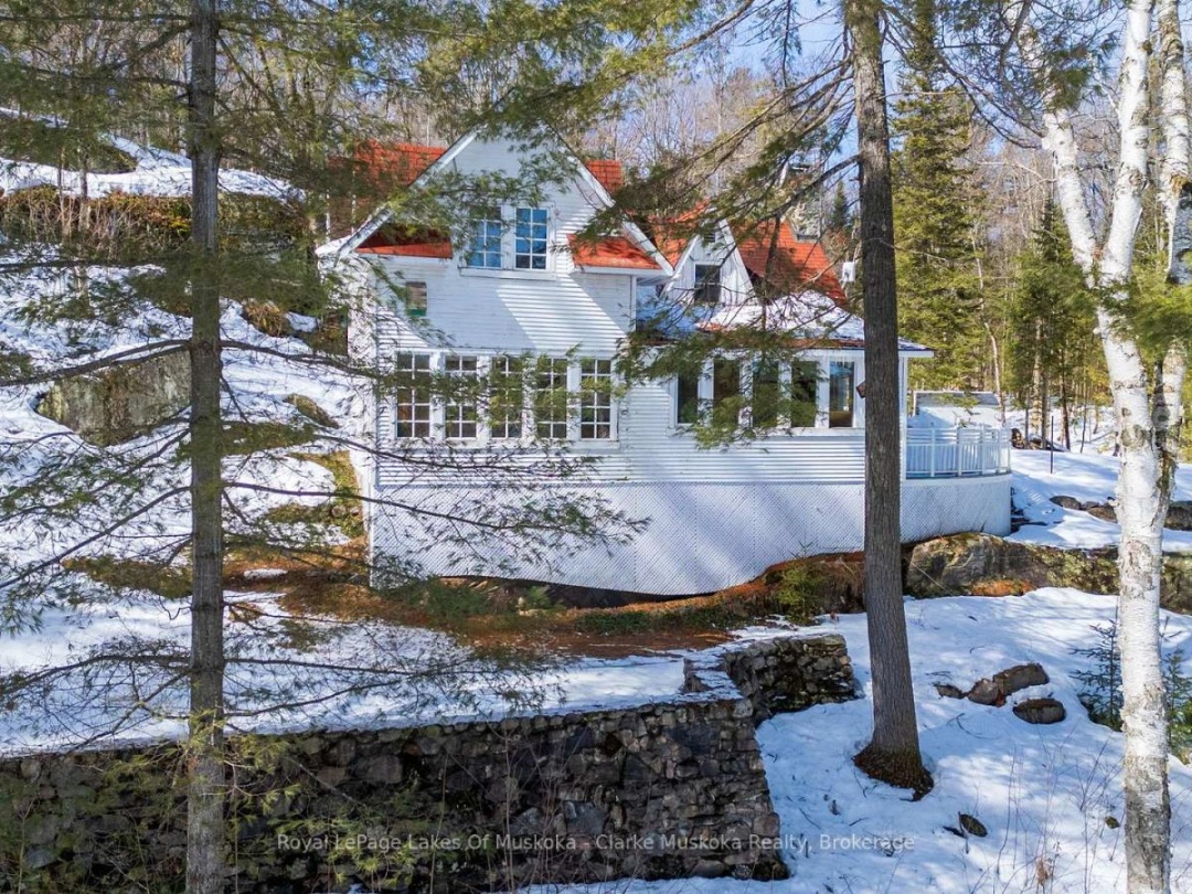 250 CLEAR LAKE ROAD, Lake Joseph
