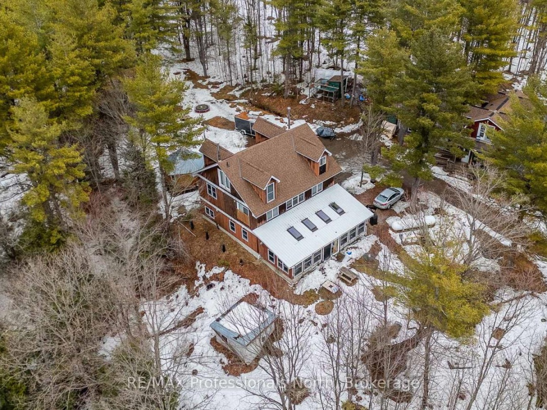 1127 BOBCAYGEON ROAD, Minden Hills (Anson)